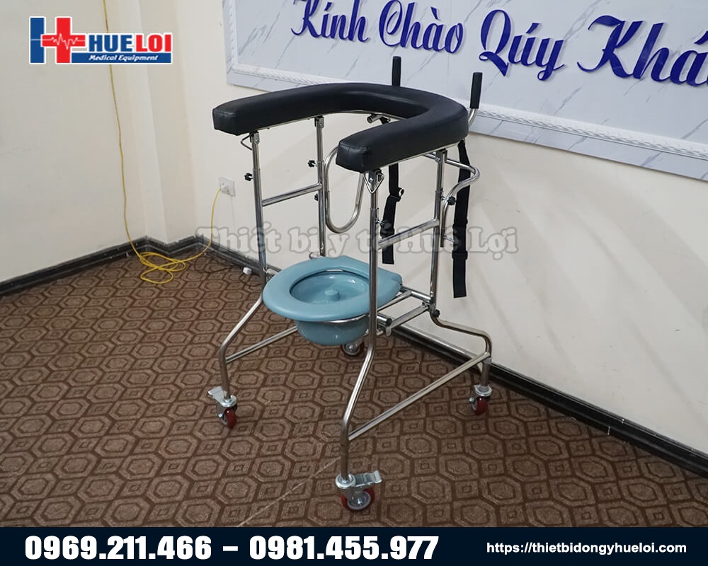 dụng cụ tập đi cho người già có bánh xe