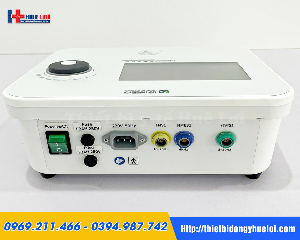 Mặt sau m&aacute;y điện trị liệu n&atilde;o HB510B với 3 cổng FNS, NMES v&agrave; rTMS